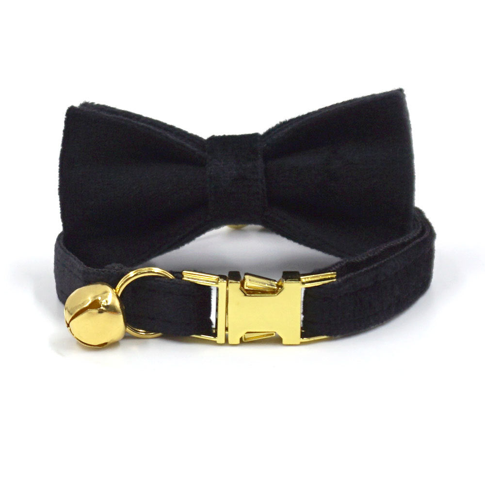 Luxury Velvet Cat Collar with Bell – Adjustable Metal Buckle Collar for Cats