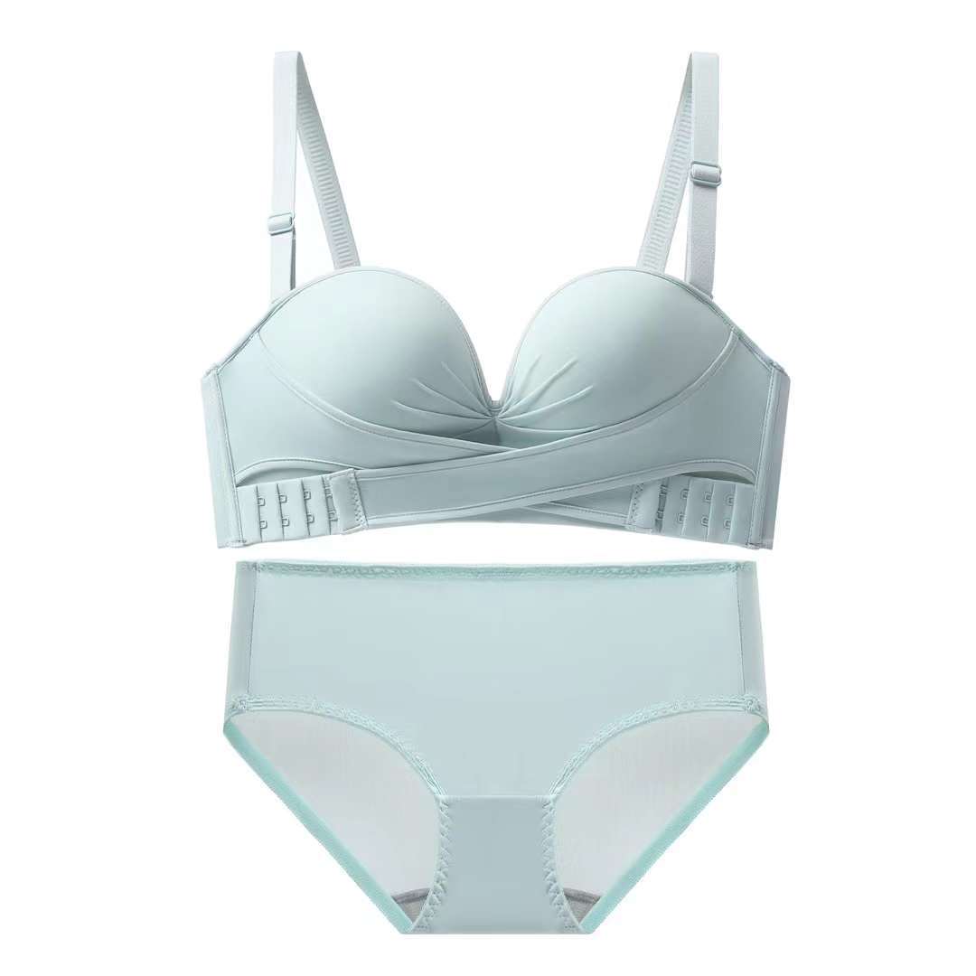 Women’s Strapless Invisible Bra – Supportive Seamless Bra for Dresses & Tops