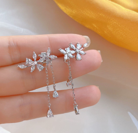 S925 Silver Flower Tassel Earrings – Elegant Dangling Floral Earrings for Women