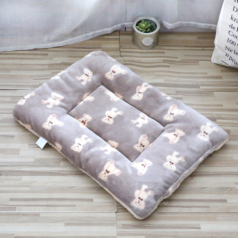 Thick Plush Pet Bed & Blanket – Warm Padded Cushion for Cats & Dogs