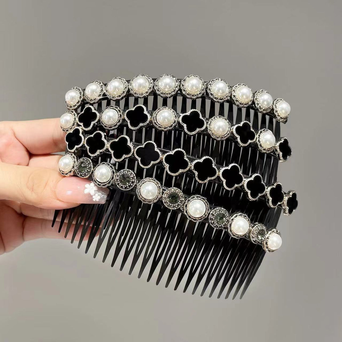 No-Trace Hair Styling Comb & Clip for Women – Hair Sectioning & Styling Tool