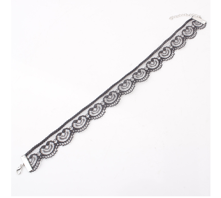 Lace Smiley Heart Choker Necklace