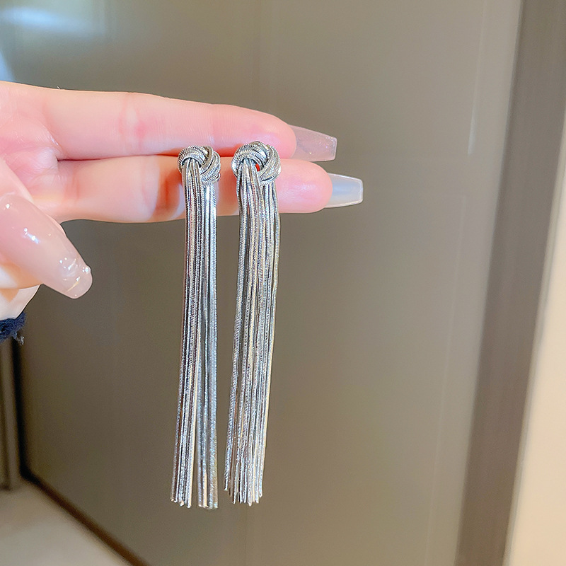Long Chain Earrings for Women – Elegant Dangle Statement Jewelry