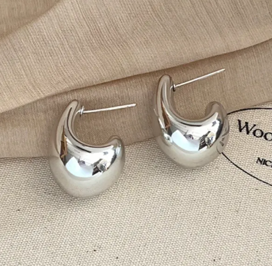 Vintage Teardrop Earrings for Women – Elegant Retro Statement Jewelry