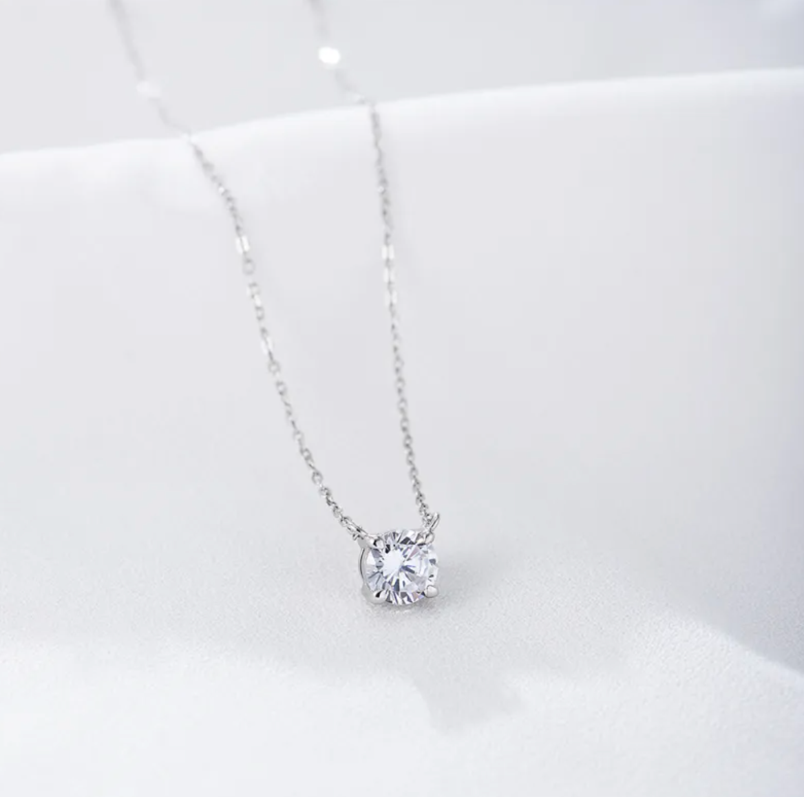 Zircon Round Pendant Necklace