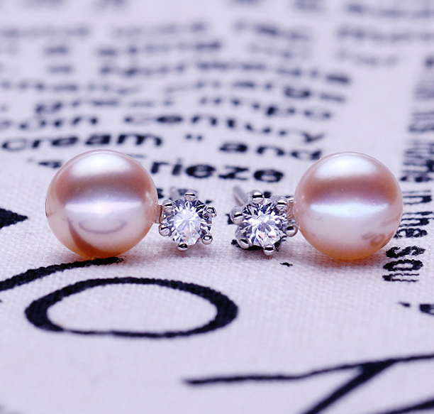 Six-Prong Pearl Stud Earrings for Women – Elegant Classic Jewelry