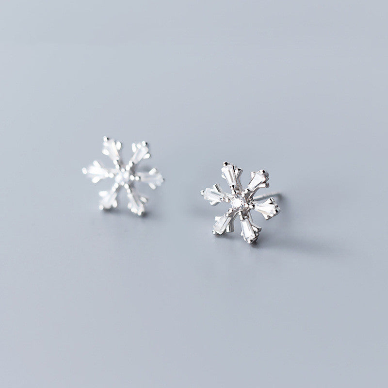 S925 Silver Snowflake Diamond Stud Earrings – Elegant Celestial Jewelry