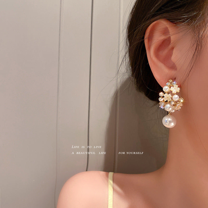 Korean-Style 925 Silver Flower Pearl Earrings – Elegant Floral Jewelry