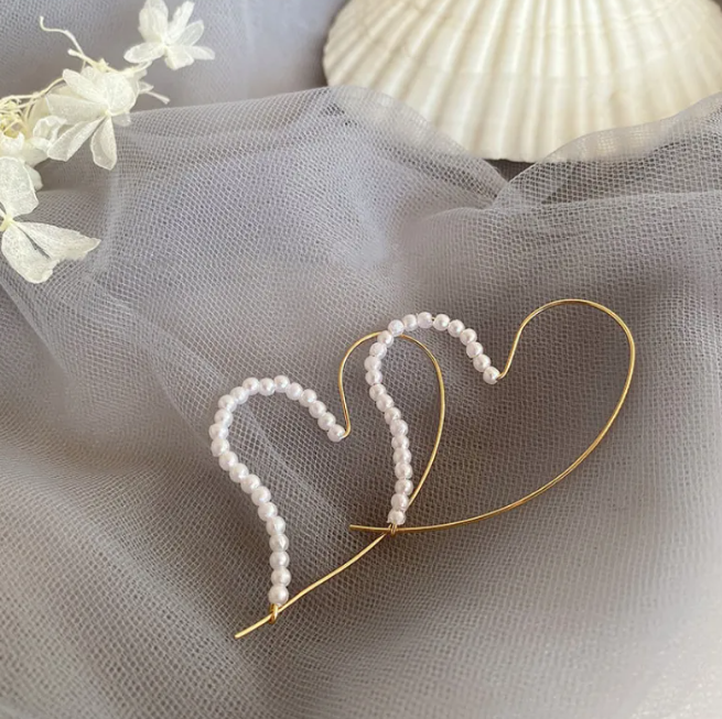 French Retro Pearl Earrings for Women – Elegant Vintage-Inspired Jewelry