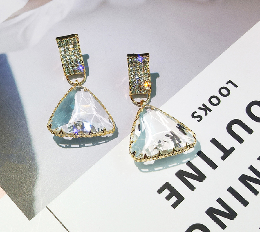 Geometric Triangle Crystal Earrings Set – Modern Sparkling Jewelry for Women