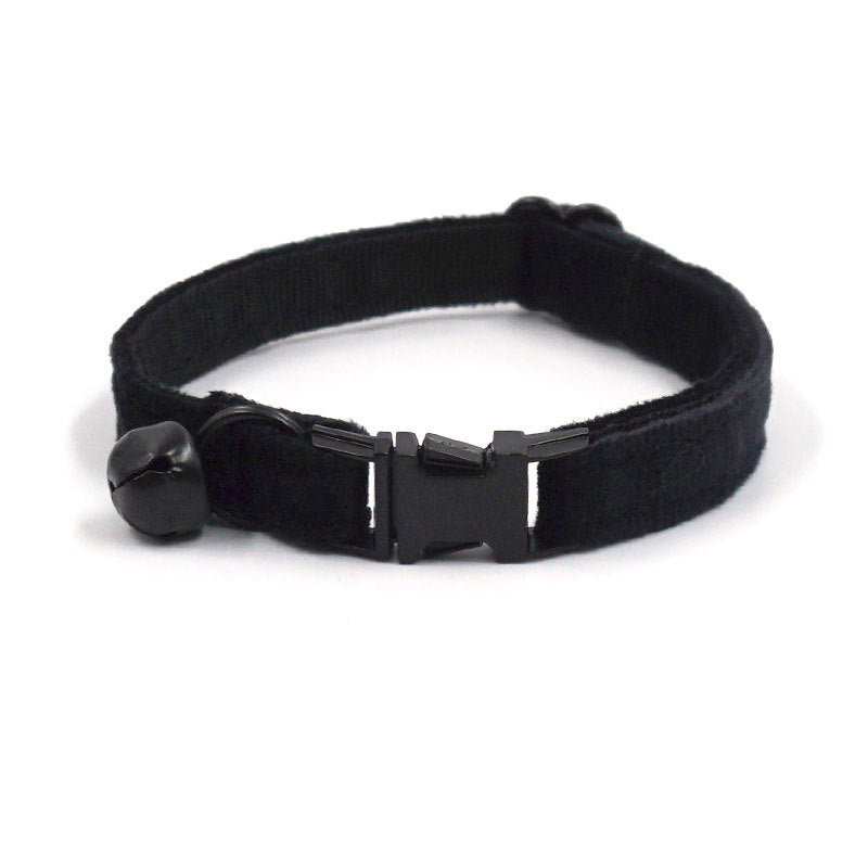 Luxury Velvet Cat Collar with Bell – Adjustable Metal Buckle Collar for Cats