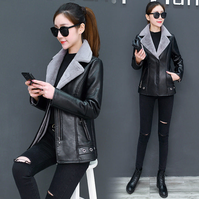 SEPARQI Women’s Slim-Fit Leather Jacket – Faux Fur Collar Medium-Length Winter Coat, Beige & Black, S–3XL