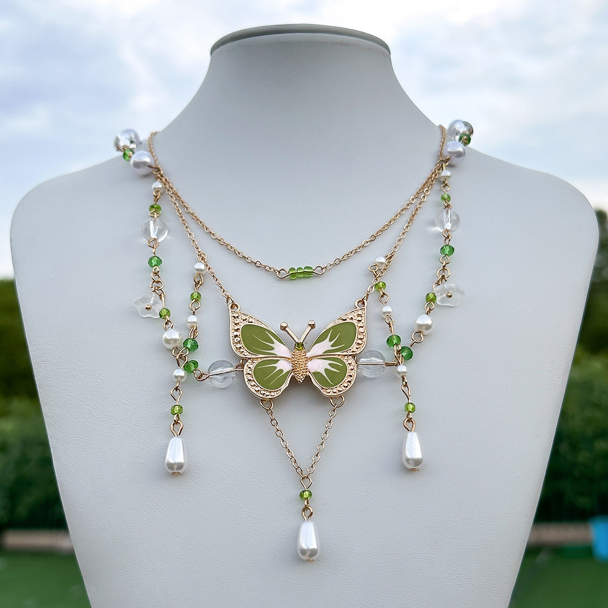 Y2K Butterfly Choker Necklace with Unique Bead Design