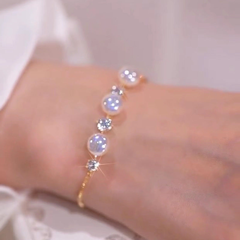 Luxury Pearl Bracelet for Women - Summer Collection