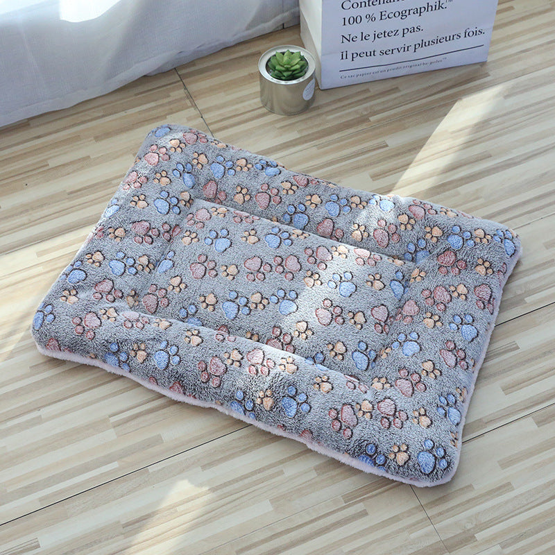 Thick Plush Pet Bed & Blanket – Warm Padded Cushion for Cats & Dogs
