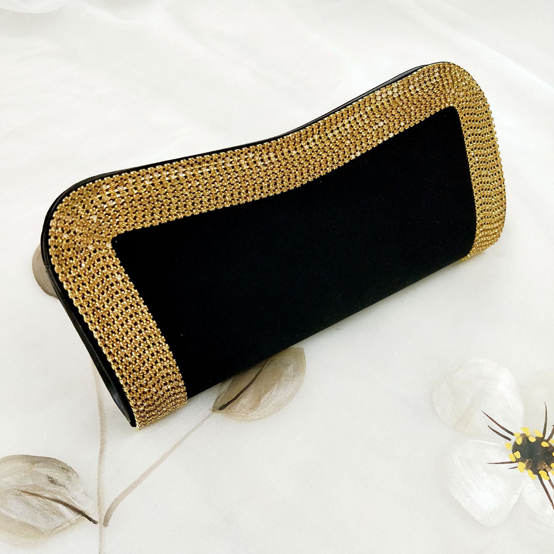 Luxury Velvet Beading Clutch & Shoulder Bag for Women – Elegant Black Evening Purse
