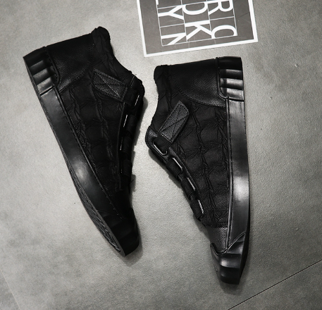 Men’s Casual Shoes – Versatile Everyday Footwear