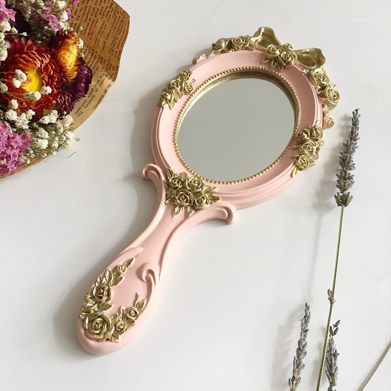 European Creative Makeup Mirror with Mini Handle